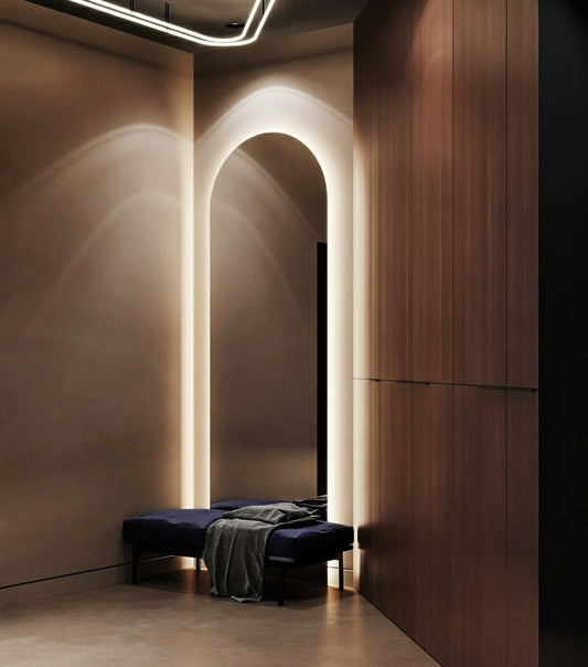 Espejo arqueado LED con iluminación suave y diseño sofisticado, ideal para realzar tu belleza y estilo en casa