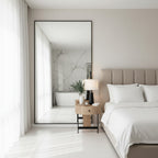 Espejo belga europeo libre de plomo con marco negro y  borde fino de material de aluminio  de gran tamaño en una habitacion