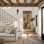 Espejo ventana de madera colocado verticalmente en un recibidor junto a una escalera, con vigas de madera en el techo